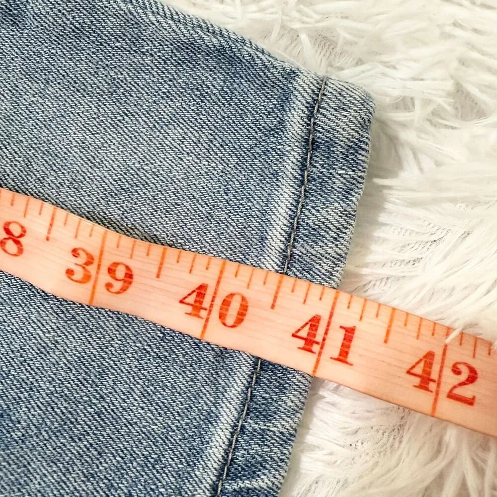 Women Abound High Rise Distressed Mom Jeans in Light Blue Size 27 Casual